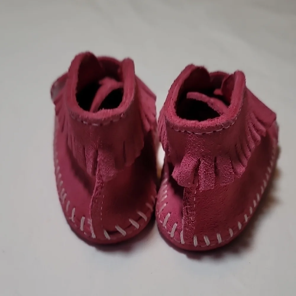 Minnetonka Pink Fringe Moccasins Soft Suede